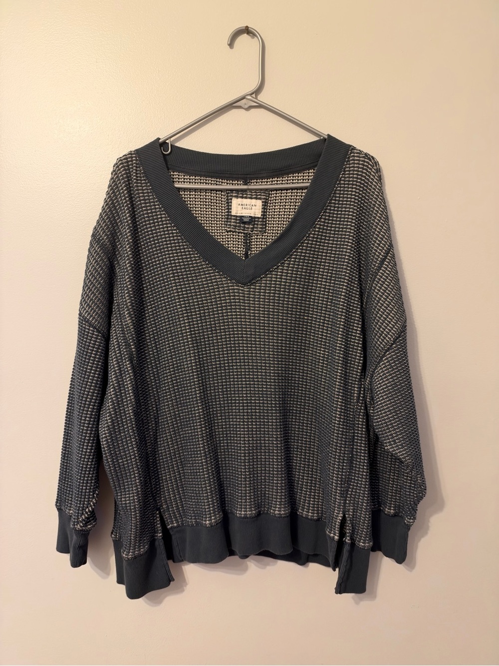 American Eagle Outfitters Gray Waffle V-Neck Sweater
